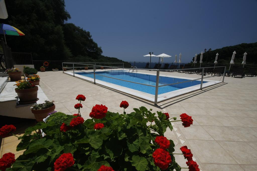 Petrino Apartments Parga Zimmer foto
